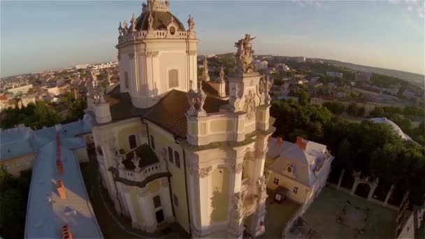 St george church lviv - Luftaufnahme — Stockvideo