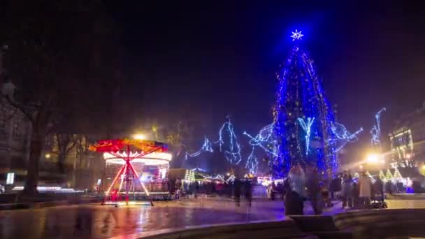 Árbol de Navidad brillante — Vídeo de stock