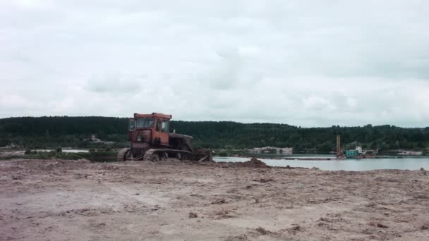 Bulldozer stenbrytning — Stockvideo