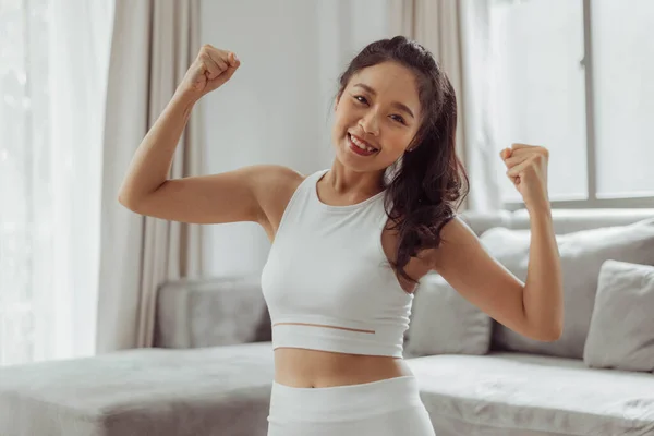 Young Woman Exercising Home Asian Healthy Woman Sportwear Showing Arms — Stock Photo, Image