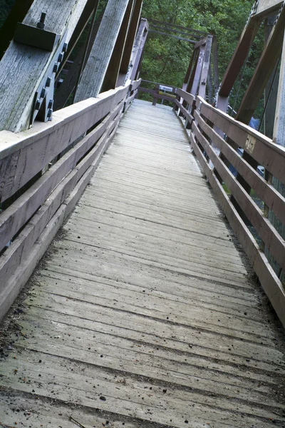 Wooden bridge — Stock Photo, Image