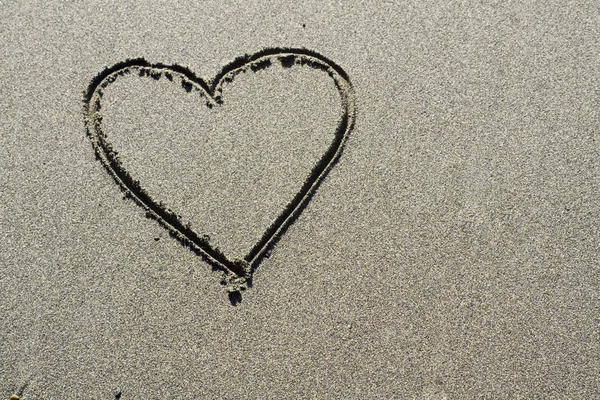 Καρδιά στην άμμο — Φωτογραφία Αρχείου