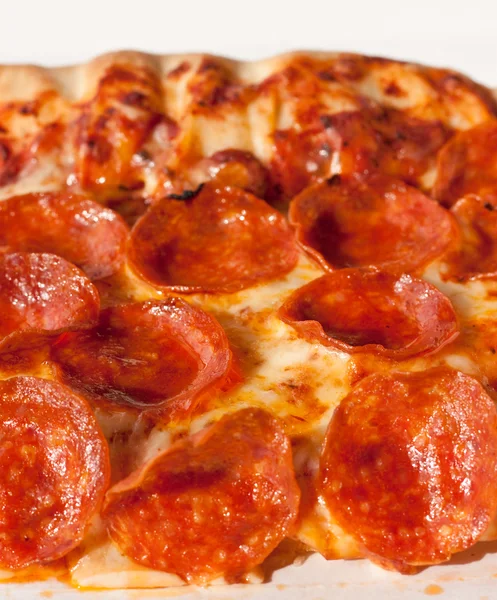 Pepperoni Pizza Royaltyfria Stockbilder
