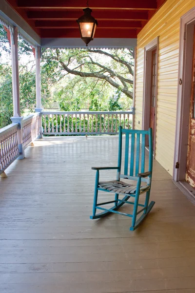 boş sallanan sandalye