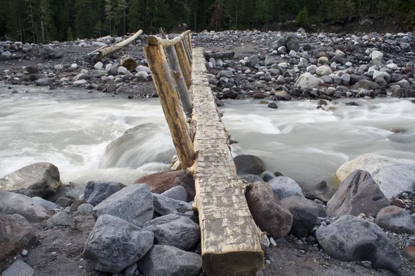 Puente de madera — Foto de Stock