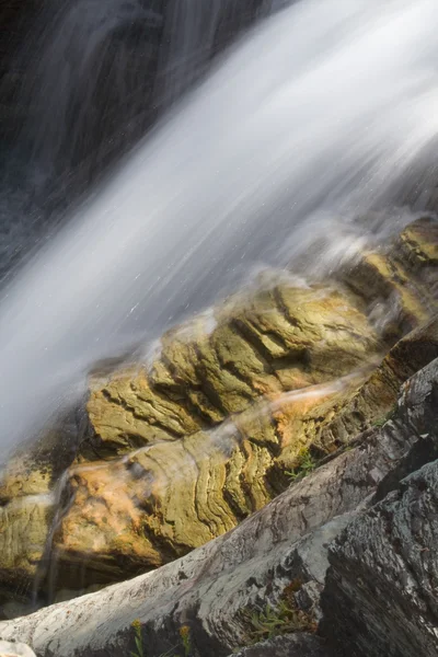 Glacier nationalpark vattenfall — Stockfoto