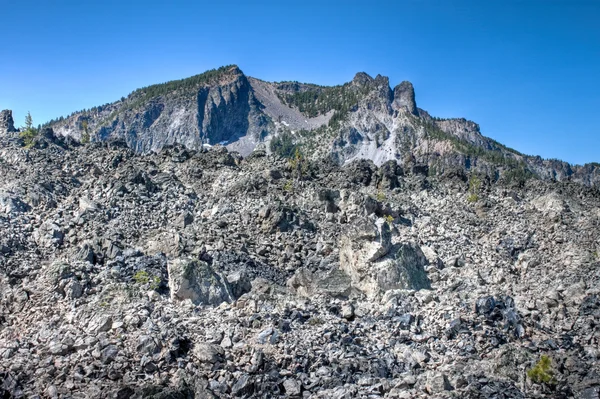 黒曜石の大きな山 — ストック写真