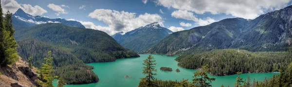 El Diablo Lake panorama — Stockfoto