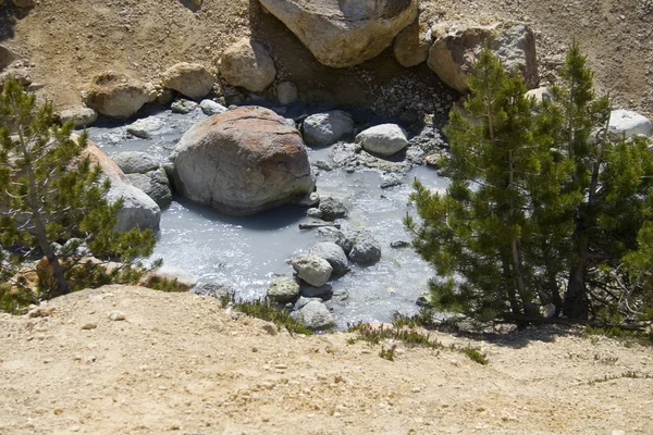 Escorrentía de aguas termales — Foto de Stock