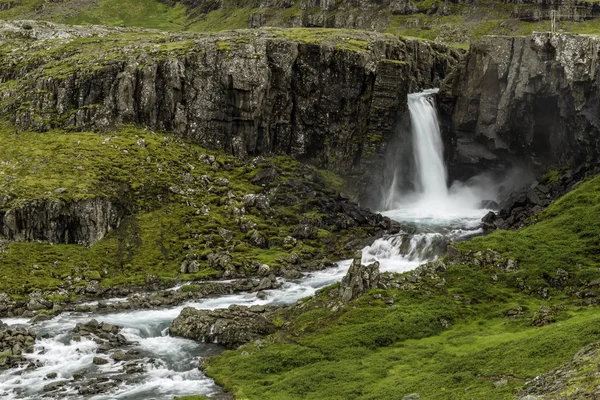 Cascada islandesa — Foto de Stock