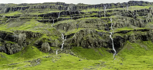 IJslandse waterval — Stockfoto