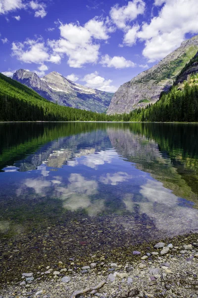 Lago de avalanche — Fotografia de Stock