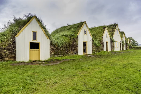 Casas de relva — Fotografia de Stock