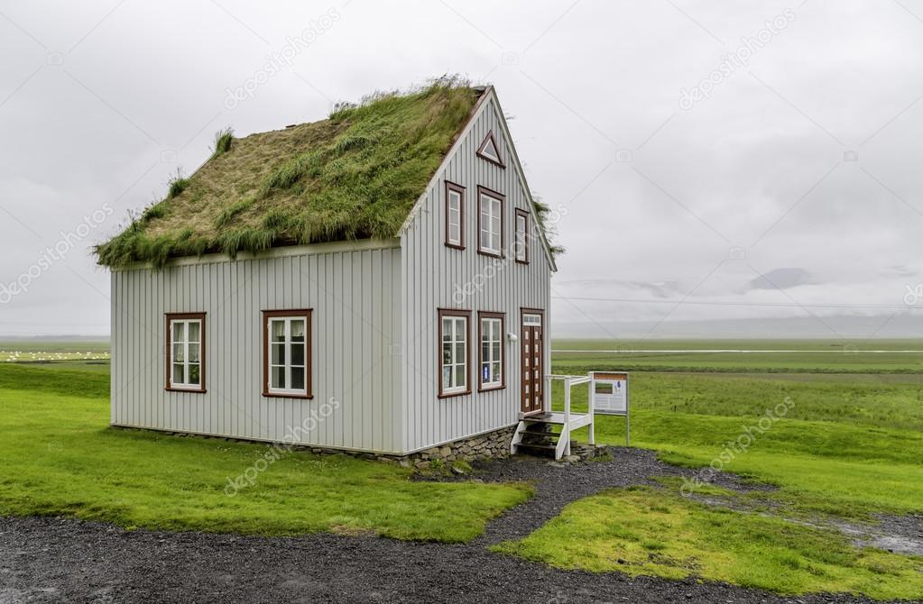 Icelandic House — Stock Photo © aspendendron 67249317