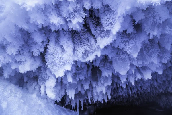 Buz oluşumları mağara — Stok fotoğraf