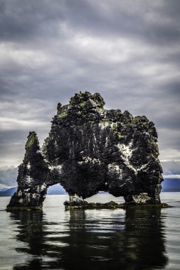 Hvitserkur, troll kaya