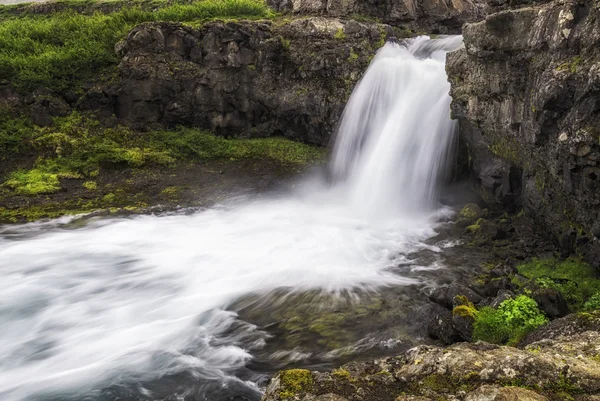 Dynjandi, ett vattenfall på Island — Stockfoto