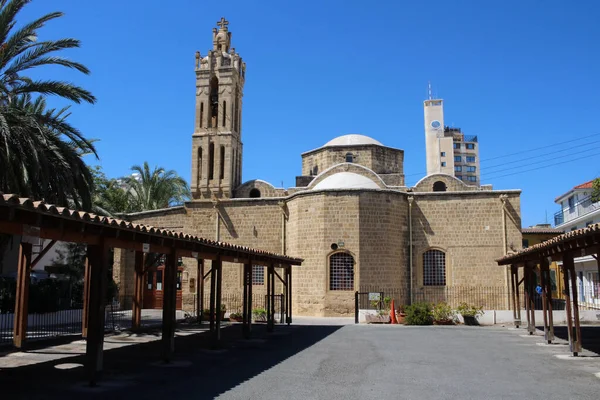 Endroit Avec Des Parasols Près Église Sainte Sava Nicosie Chypre — Photo