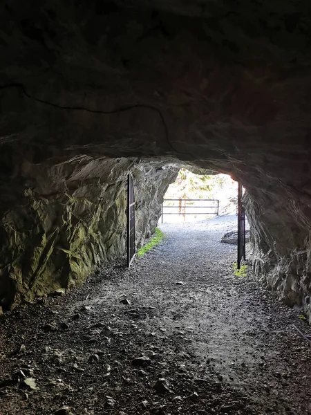 Túnel Través Utilizado Anteriormente Para Transporte Carros Mármol Ruskeala Mountain — Foto de Stock