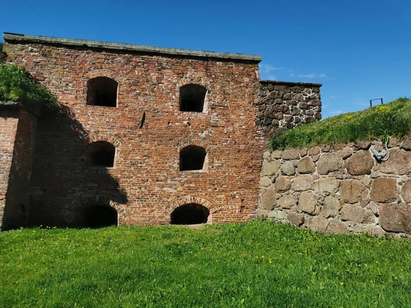 16世紀に建てられたPanzerlaks Bastionは 夏の晴れた日にヴィボルグ市にあります — ストック写真