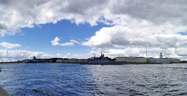 Fragata Almirante Frota Kasatonov Corvette Stoyky Área Água Neva Dia — Fotografia de Stock