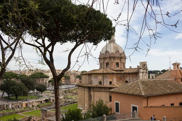 Blick Auf Rom Vom Kapitolinischen Hügel Hinter Den Bäumen Die — Stockfoto