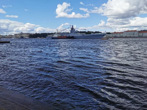 Fragata Almirante Frota Kasatonov Área Água Neva Para Dia Marinha — Fotografia de Stock