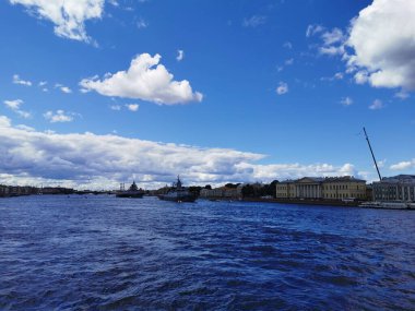 St. Petersburg Donanma Günü Neva Nehri 'nin sularındaki 