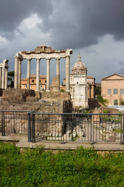Römisches Forum Der Sonne Vor Einem Dunklen Bewölkten Himmel Antike — Stockfoto