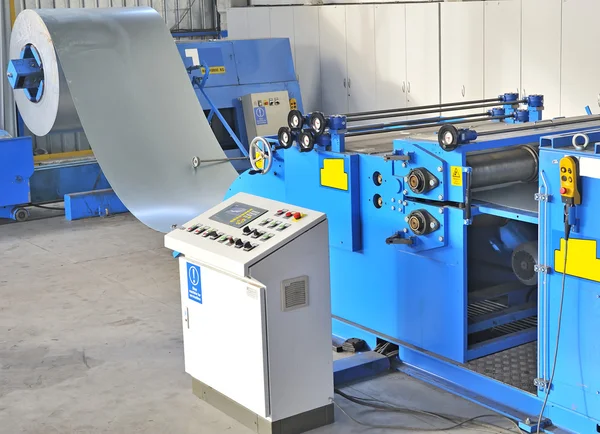 Çelik levha kesme için endüstriyel makine