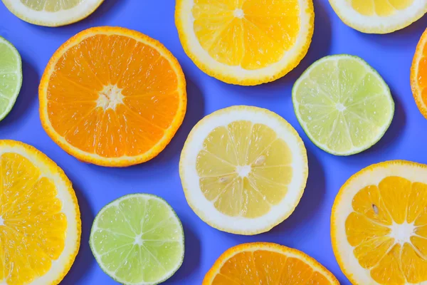 各種柑橘類のスライス — ストック写真