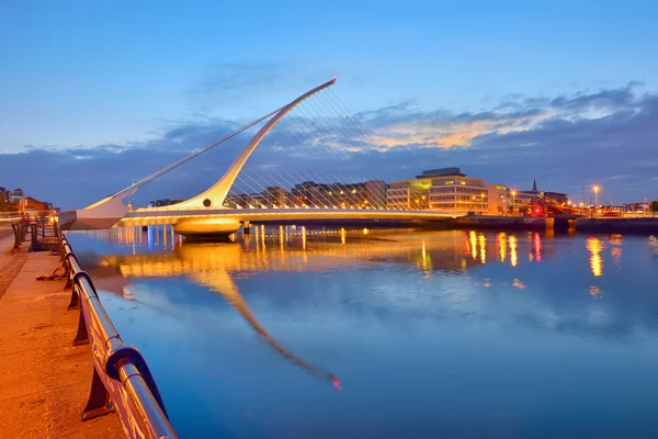 Samuel beckett bridge — Stockfoto