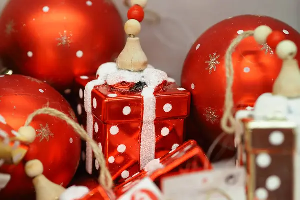 Año Nuevo y Navidad. Fondo festivo de los juguetes de Año Nuevo. — Foto de Stock