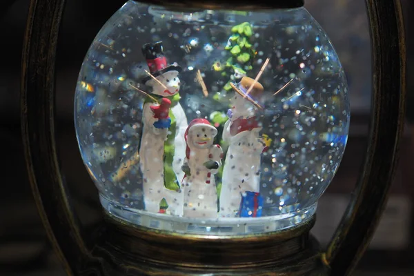 Souvenir de neige, décoration de Noël avec chute de neige. — Photo