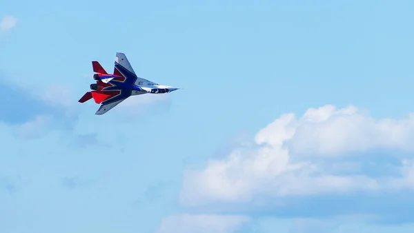 Airshow Aviones Militares Cielo Demostraciones Aviones Combate Guerra Foto Alta — Foto de Stock