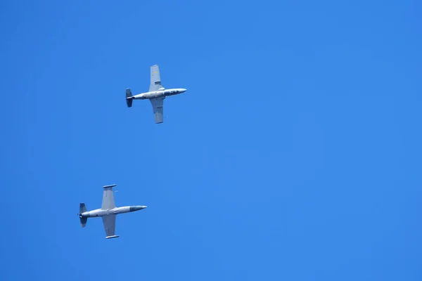 Dois Aviões Jacto Voo Apresentações Equipa Aeronáutica Foto Alta Qualidade — Fotografia de Stock