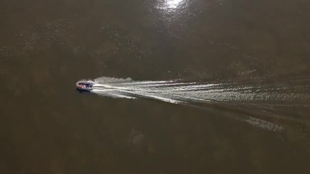 Río Oka Barco Motor Largo Del Río Clima Soleado Fotografía — Vídeo de stock