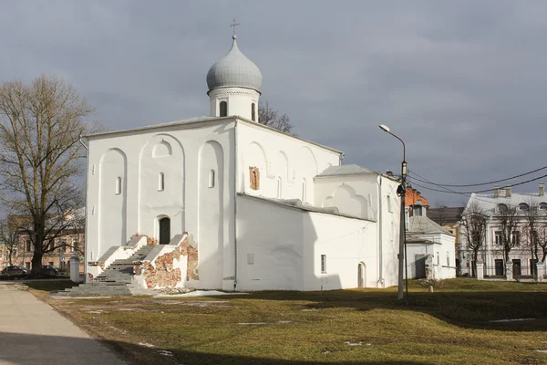 Eglise de l'Assomption au soleil . — Photo