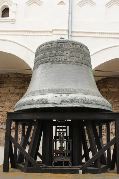 Velký zvon zvonice katedrály svatého Sophia. — Stock fotografie