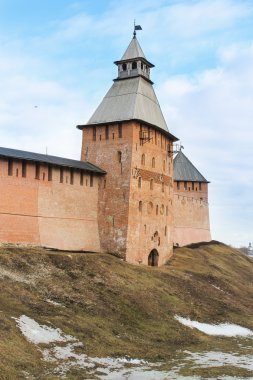 İşçinin Kulesi ve Kremlin duvarı sürüş.
