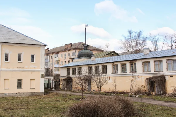 Gamla hus i Novgorod. — Stockfoto