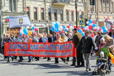 Kullanıcılar bir doğum günü afiş.