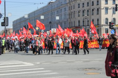 Kızıl bayrak taşıyıcı hattı.