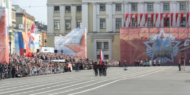 Taşıyıcılar grup Palace Meydanı.