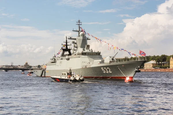 De boot gaat per schip. — Stockfoto