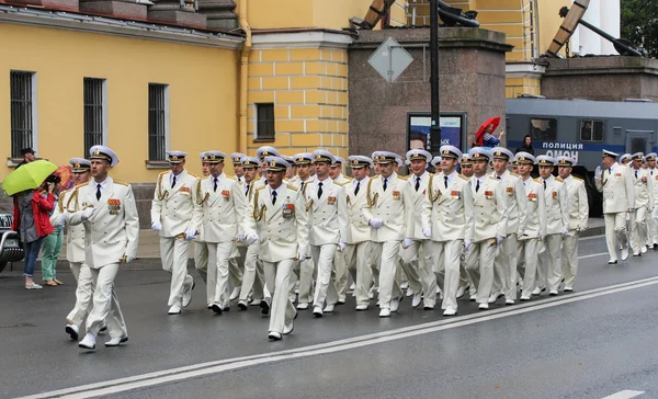 A felvonulás a haditengerészeti tiszt. — Stock Fotó