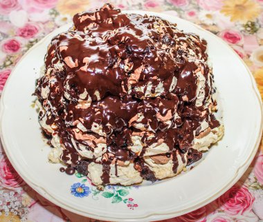 kek çikolata sır ile.