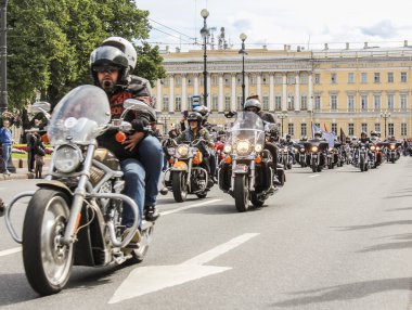 Yönler bisikletçileri sütun.