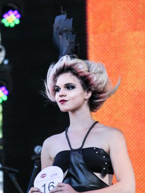 Modeli tasarım saç modeli.