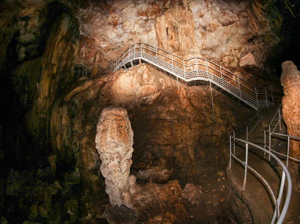 Besök Grottan Chatyr Dag Krims Bergskedja — Stockfoto